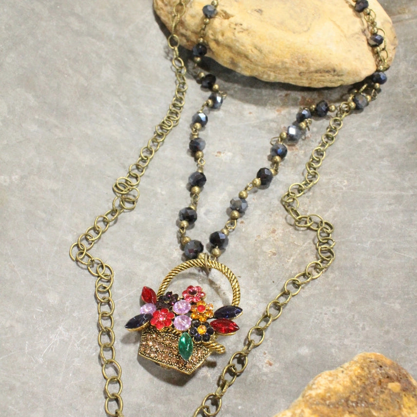 Collar de capas con dije Flower Pickin'