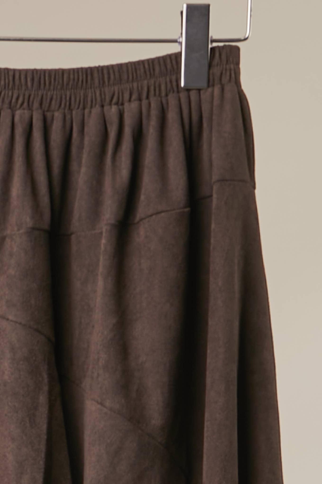 Tiered Ruffled Midi Skirt with Vintage Lace Hem