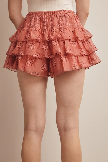 ✨ Eyelet Ruffle Tiered Shorts- Rosewood ✨
